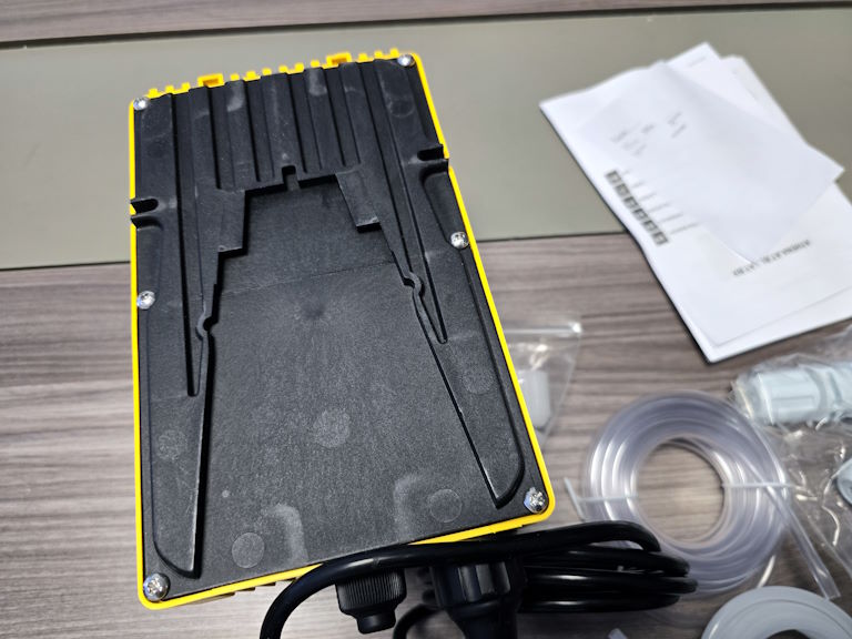 دوزینگ پمپ 10 لیتر بر ساعت 10 بار اینجکتا ATBX3