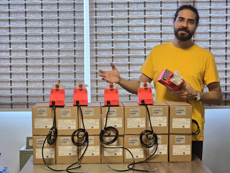 دوزینگ پمپ ۵ لیتر بر ساعت ۸ بار اینجکتا هیدرا Injecta Hydra