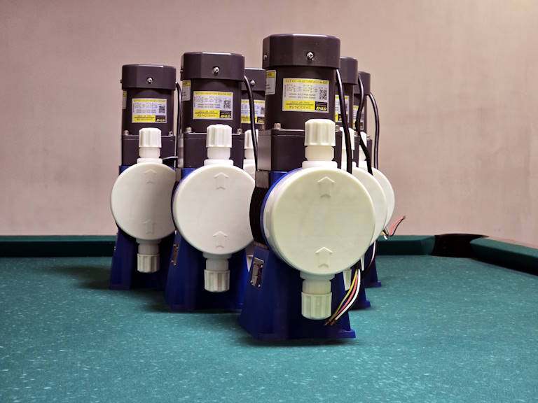 دوزینگ پمپ موتوری اینجکتا Injecta TM07 